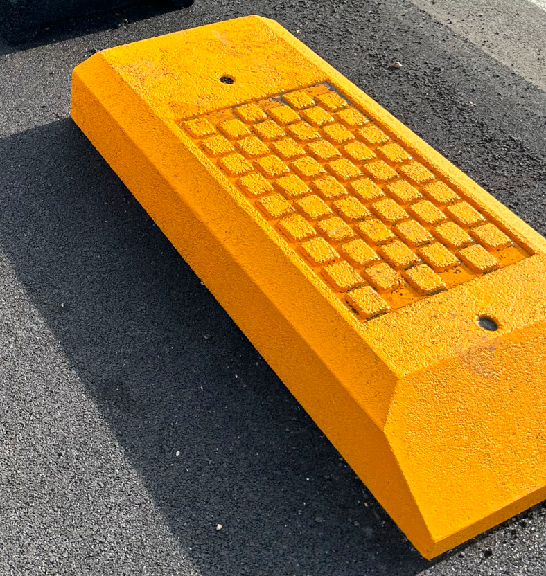 Cordolo per pista ciclabile